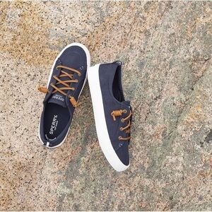 Sperry Top-Sider Crest Vibe Navy Blue Canvas Sneakers Womens